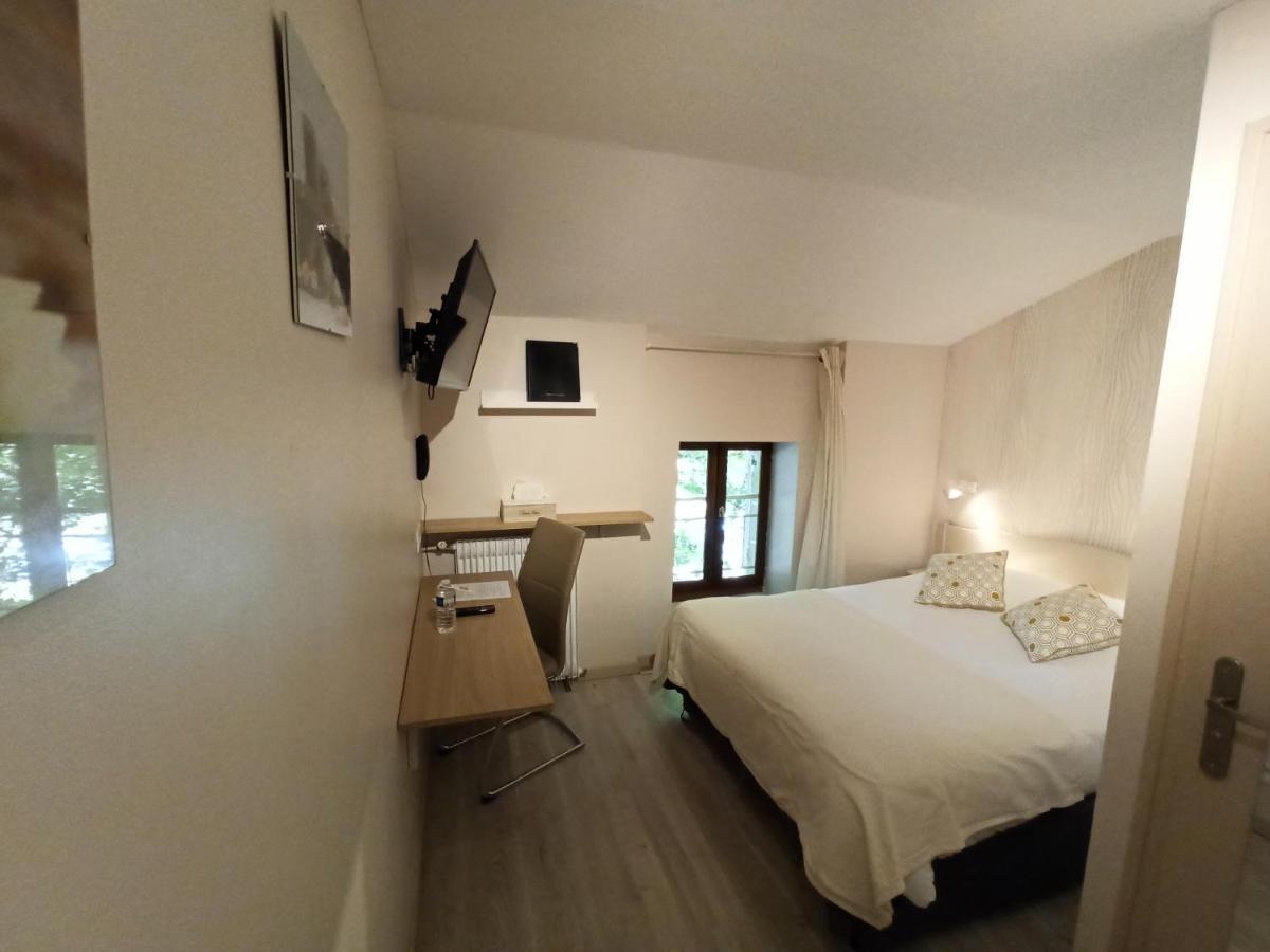 Logis Hotel Le Prince Noir Sérignac-sur-Garonne 외부 사진