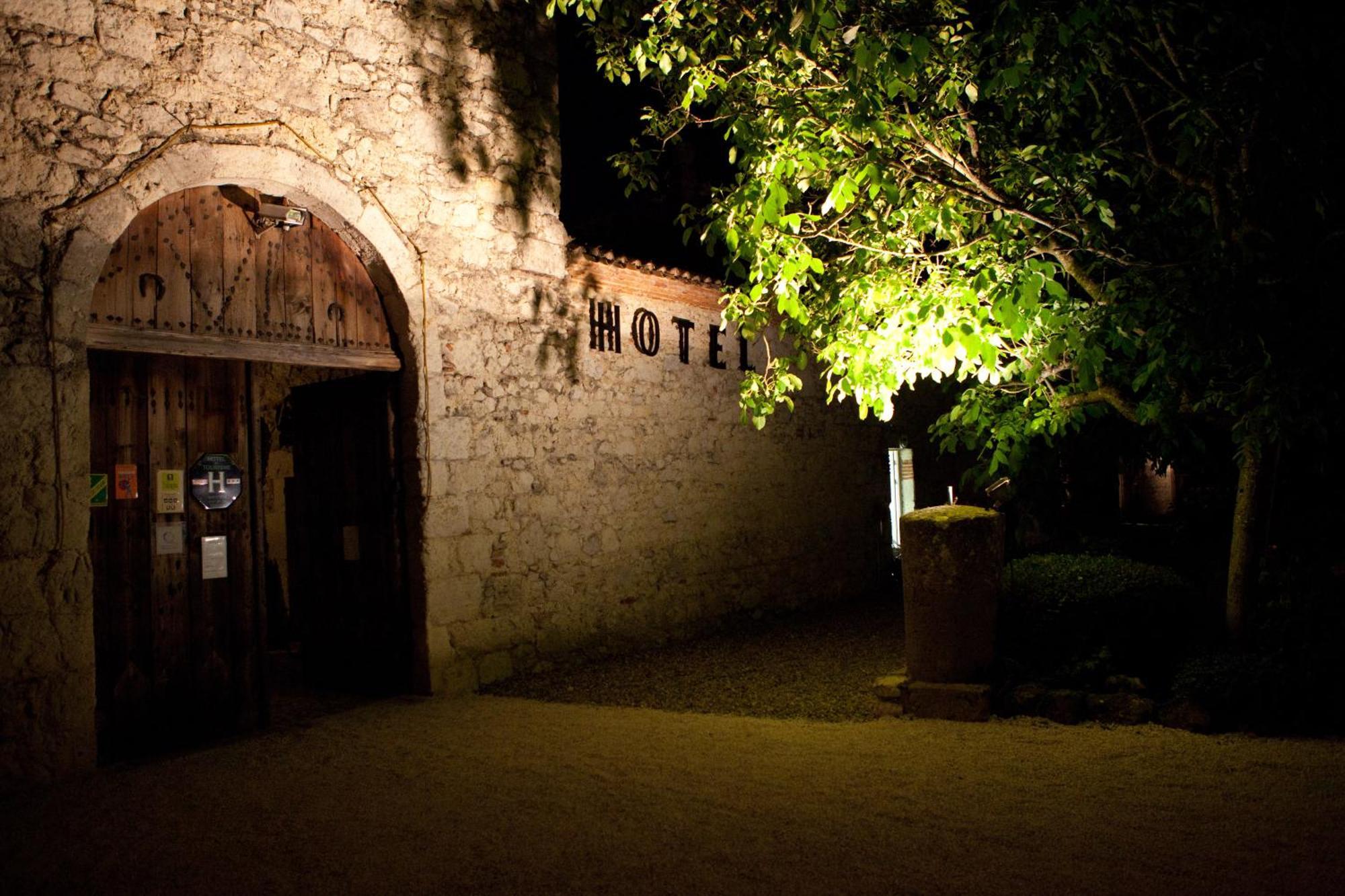 Logis Hotel Le Prince Noir Sérignac-sur-Garonne 외부 사진