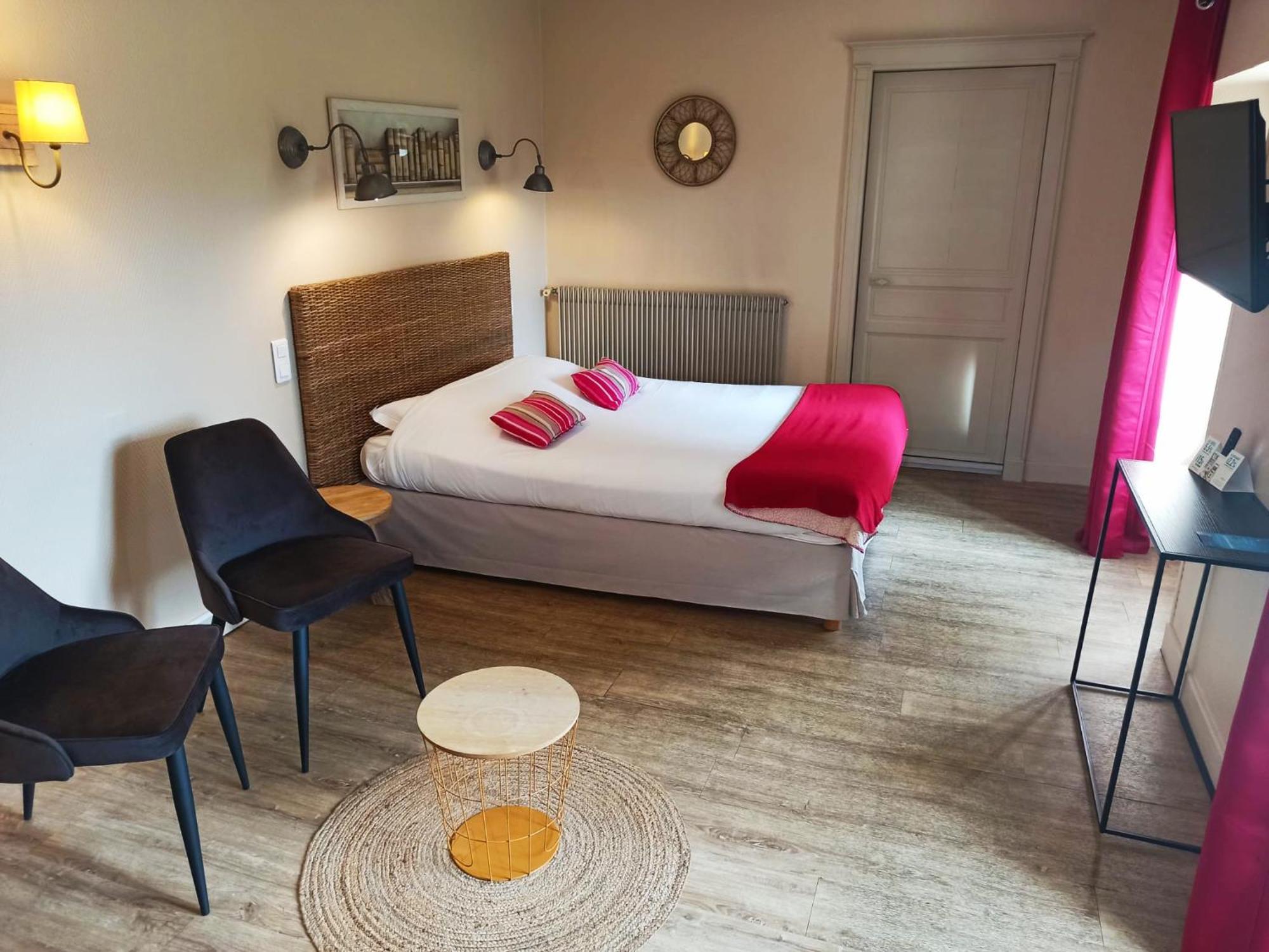 Logis Hotel Le Prince Noir Sérignac-sur-Garonne 외부 사진