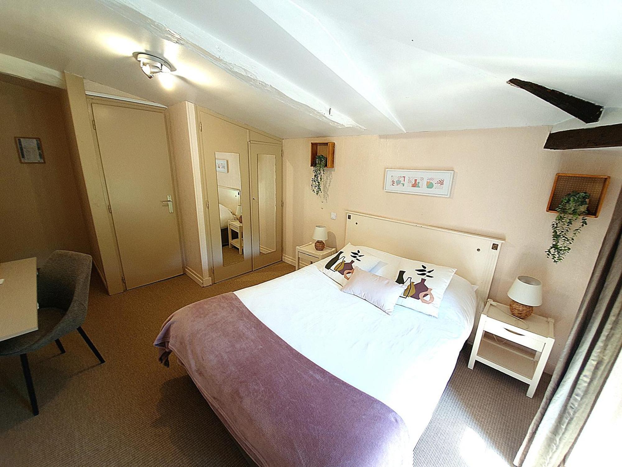 Logis Hotel Le Prince Noir Sérignac-sur-Garonne 외부 사진