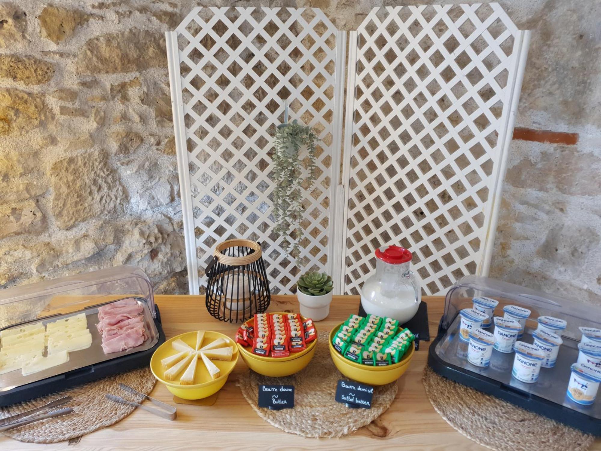 Logis Hotel Le Prince Noir Sérignac-sur-Garonne 외부 사진