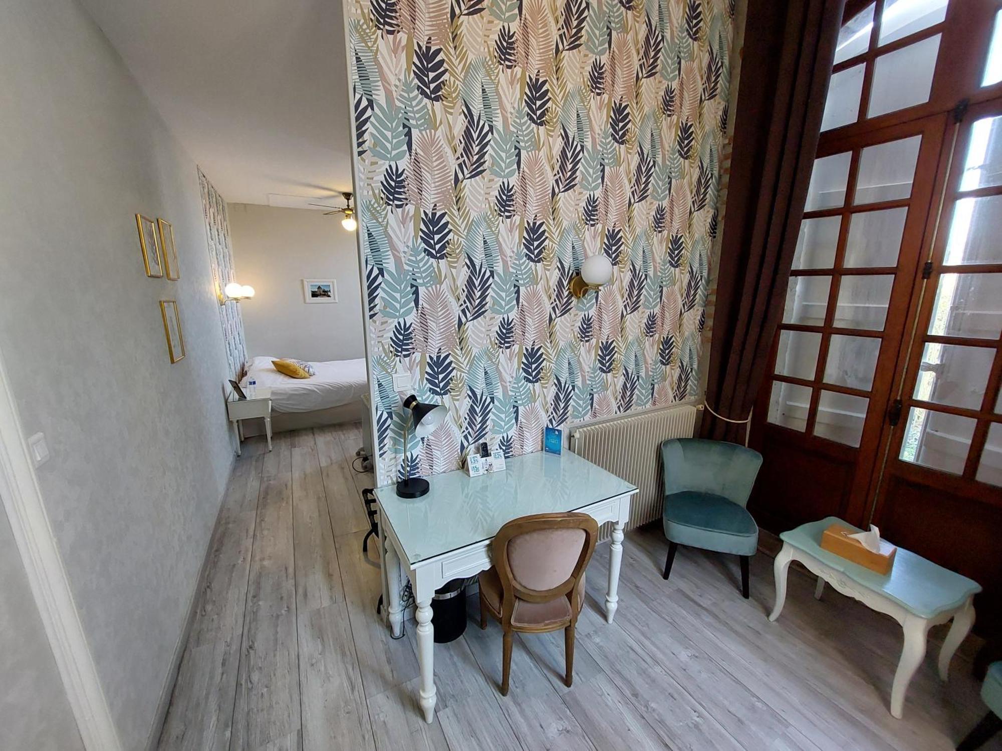 Logis Hotel Le Prince Noir Sérignac-sur-Garonne 외부 사진