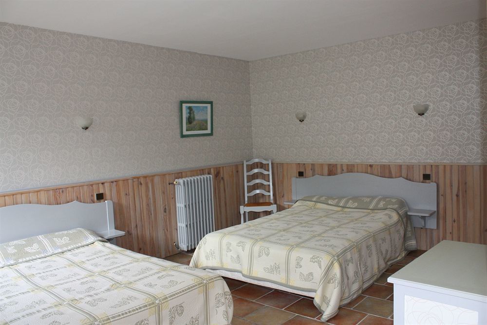 Logis Hotel Le Prince Noir Sérignac-sur-Garonne 외부 사진