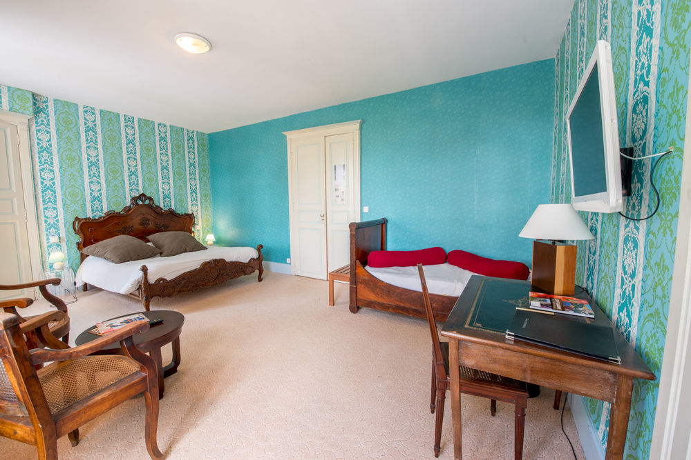 Logis Hotel Le Prince Noir Sérignac-sur-Garonne 외부 사진